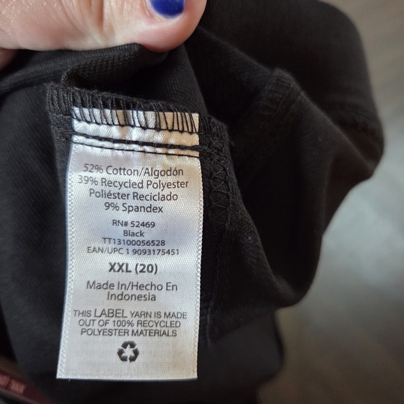 Black Capri Jeggings XXL (20) Fitted Stretch Pull-On Back Pockets Plus Size New - Picture 8 of 11